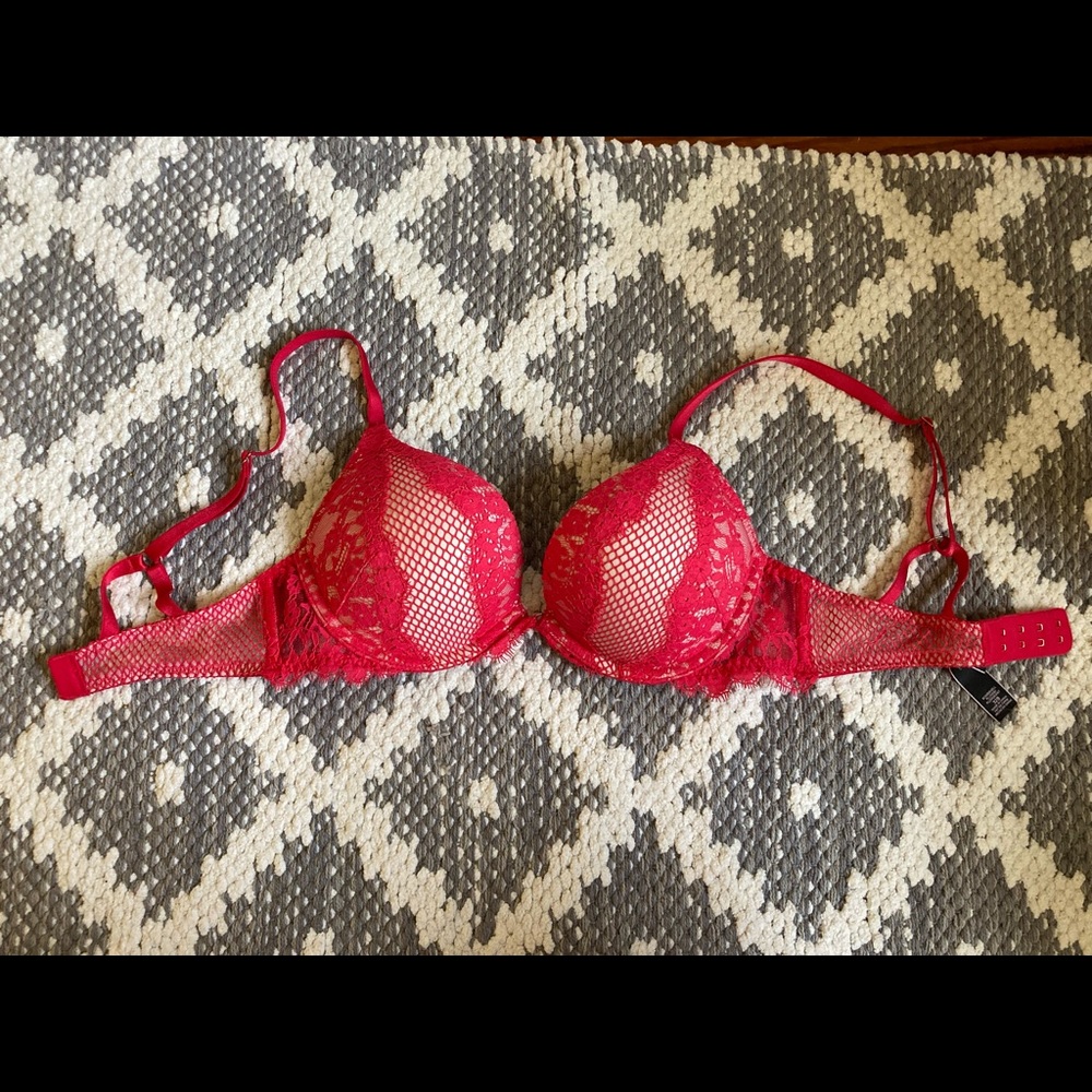 Bombshell Push Up Bra Victoria’s Secret 32B